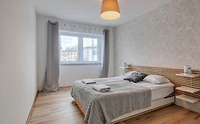 Sea Breeze Apartments By Platinium Lofts